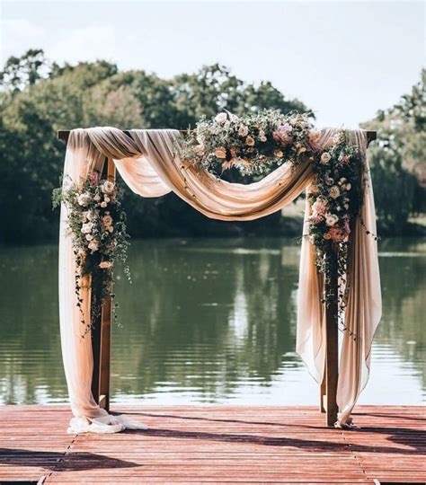 Glamorous Rose Gold Wedding Decor Elegant Wedding Ideas