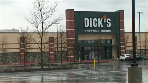 Dicks Sporting Goods Destroyed 5 Million Worth Of Guns Its Ceo Says