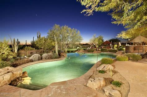 Great house in great location on the golf course, large backyard with swimming pool and nice water features. Phoenix Luxury Homes - Doreen Inzalaco - Scottsdale AZ # ...