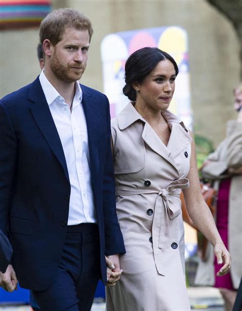 On prince harry and meghan markle's website, the two lay out their new working model, which prince harry and markle received 5% of the grant, which was specifically used for their official office. Meghan Markle et le prince Harry ont remboursé leur dette ...