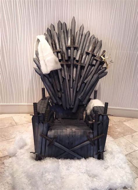 The salt throne is not yours to swear upon, not unless the kingsmoot chooses you.. The Best DIY Game of Thrones Craft Ideas on Pinterest ...