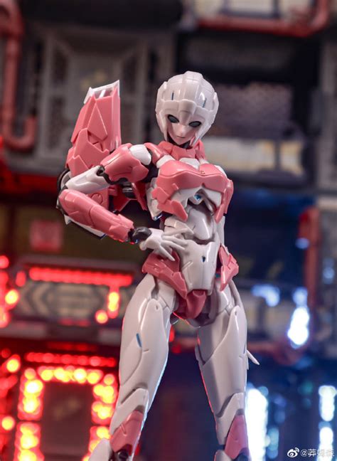 Flame Toys Furai Model Arcee Postimages