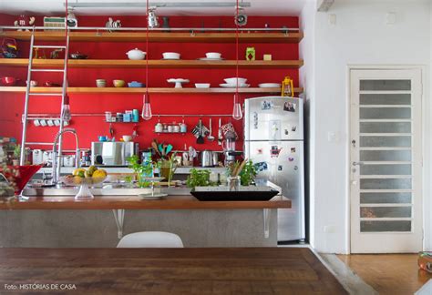 18.warna hijau stabilo lemari dapur. Cuba 10 Idea Dapur Warna Warni Ini Untuk Ruang Dapur Yang ...