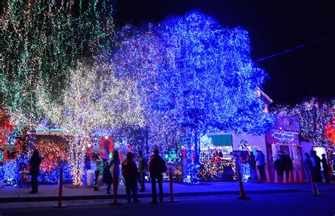 Christmas Lights Attractions Near Me - Christmas Specials 2021