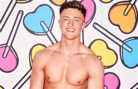 Love Islands Liam Llewellyn Reportedly Quits Villa Huffpost Uk