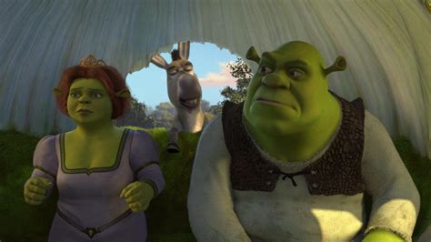 Shrek has rescued princess fiona, got married, and now is time to meet the parents. Shrek 2 (2004) review by That Film Dude