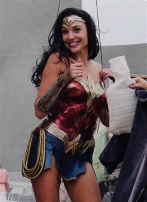 Backstage Gal Gadot Gal Gadot Wonder Woman Wonder Woman Costume