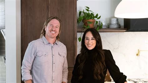 Joanna Gaines Net Worth Age Kids And Career Real Homes