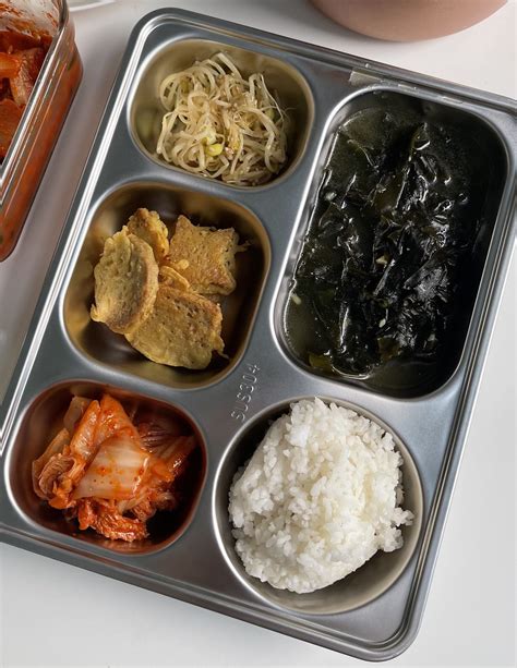 Korean Seaweed Soup Vegan Miyeok Guk — Alexandra Olesen