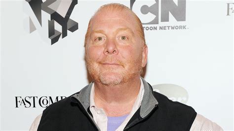 Mario Batali’s Apology For Sexual Harassment Included A Cinnamon Roll Recipe Huffpost Canada