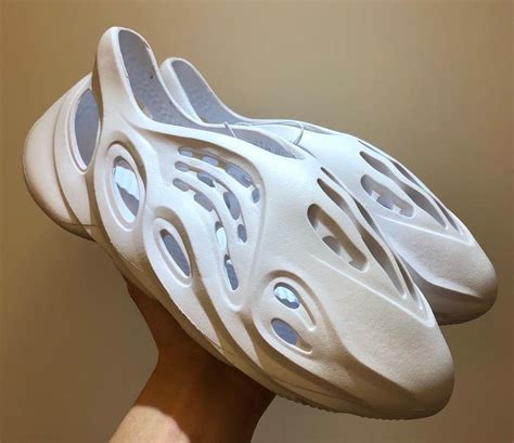 Adidas Yeezy Foam Runner Coconut Hollow Hole Slippers
