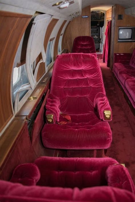 take a look inside elvis presley s private jet i love classic rock