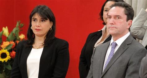 La querella del consejo de defensa del estado (cde) apunta a que la ex secretaria de estado aprovechó su cargo dentro de carabineros para recibir de manera irregular más de $47 millones. CDE y Javiera Blanco desmienten titular de La Tercera | El ...
