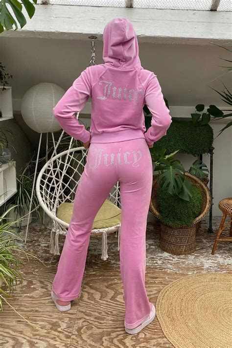 Pin By Alexis Jones On Clothes Juicy Tracksuit Juicy Couture Tracksuit Tracksuit Women