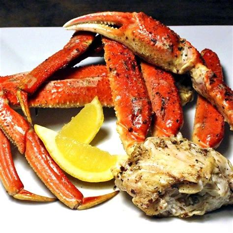 Lol) but the shells look cleaner and. Crab Legs with Garlic Butter Sauce | Recipe | Best seafood recipes, Garlic butter sauce, Crab ...