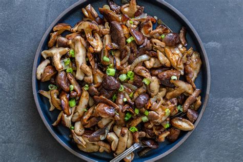 Shiitake Mushrooms Recipe Quick And Easy Momsdish