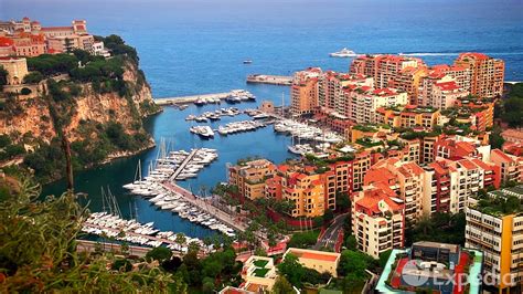 You can find all of the information available about the measures taken in the principality of monaco to limit the spread of the virus and recommendations for your health and daily life. Monaco City Video Guide | Expedia - YouTube