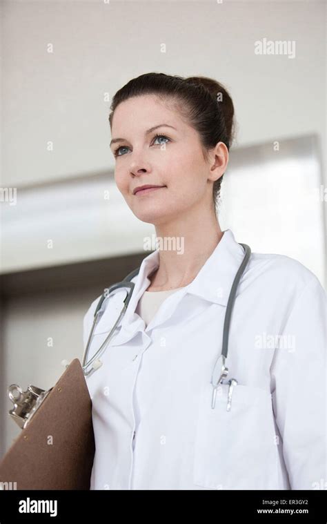Doctor Back Looking Away Hi Res Stock Photography And Images Alamy