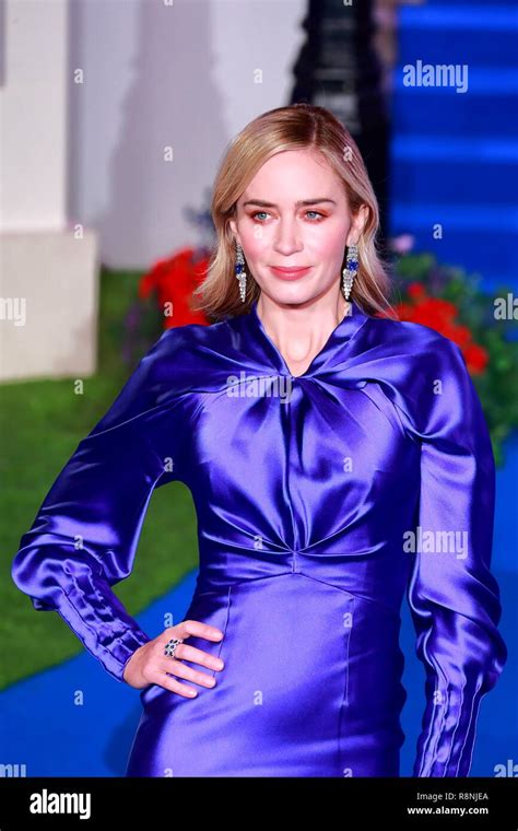 emily blunt at the premiere of mary poppins returns at the royal albert hall in london uk stock