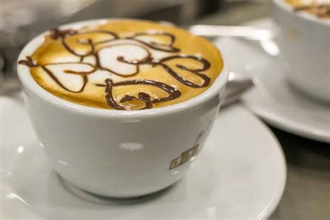 The Art Of Drinking Coffee In Naples Cafes