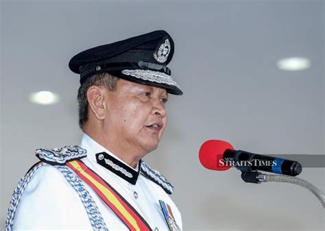 Laman facebook rasmi ketua polis negara, ig dato' seri abdul hamid bin bador. Hamid is the new IGP, says Dr M | New Straits Times ...