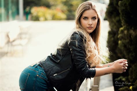 Women Model Ass Blonde Bent Over Women Outdoors Lina Villegas Cesar Zuluaga Tight Jeans