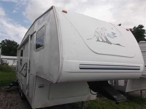 Maybe you would like to learn more about one of these? 2001 Used Keystone Rv Cougar 24RK Fifth Wheel in Iowa IA