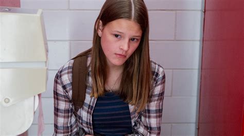 everything sucks peyton kennedy on kate s coming out story tv guide