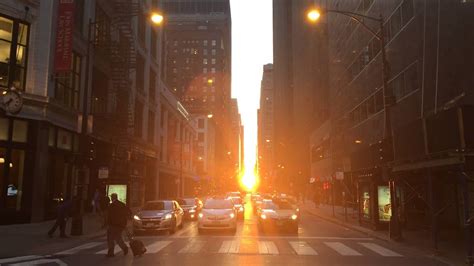 Chicagohenge Will Once Again Illuminate City Streets This Weekend