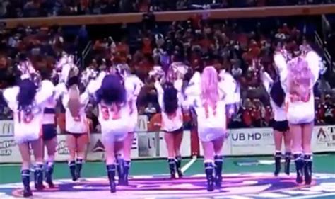 Cheerleader Goes Viral When She Suffers Huge Wardrobe Malfunction Express Co Uk