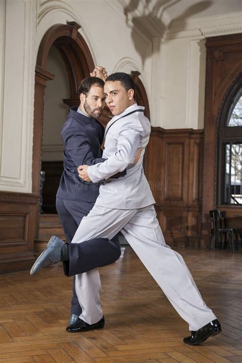 Confident Male Tango Dancers Performing Gancho Stock Image Image Of Professional Club 75662131