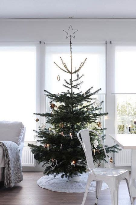 12 Scandinavian Christmas Trees In 2020 Scandinavian Christmas Trees