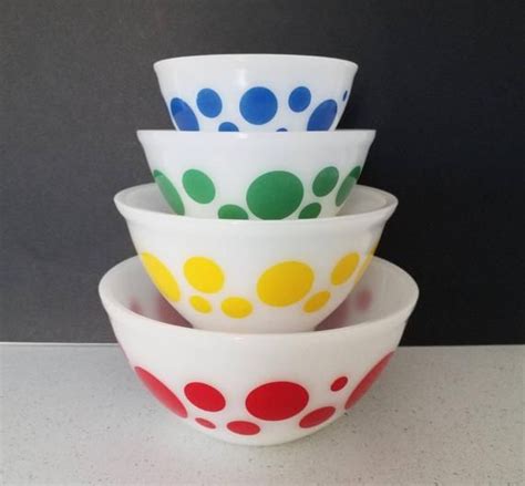 Vintage Agee Pyrex Polka Dot Nesting Mixing Bowl Set Of Four Etsy Australia Mixing Bowls Set
