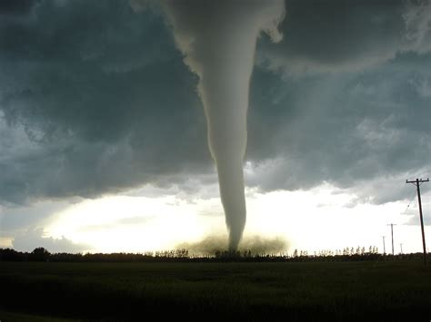 The Sound Of A Tornado What Does It Mean For Those In Its Path