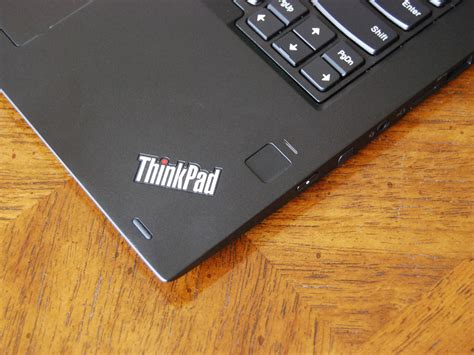 Lenovo Thinkpad X380 Yoga Review Alternative To The 13 Inch X1 Yoga