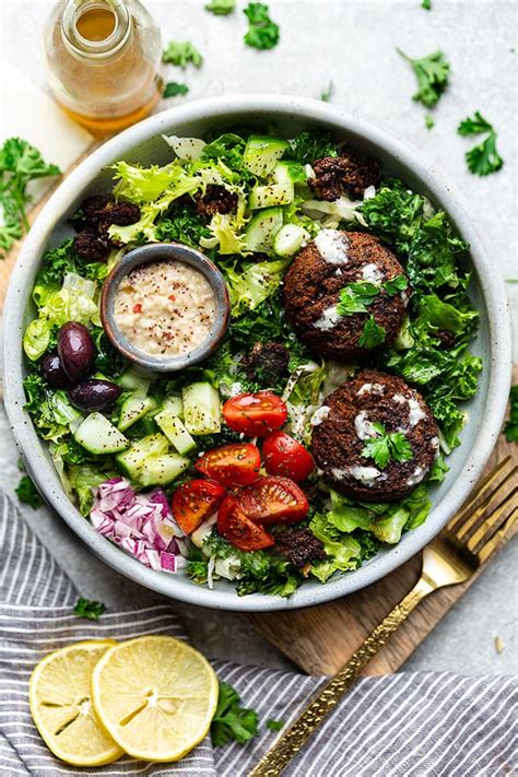 Falafel Salad Easy Mediterranean Salad Bowl