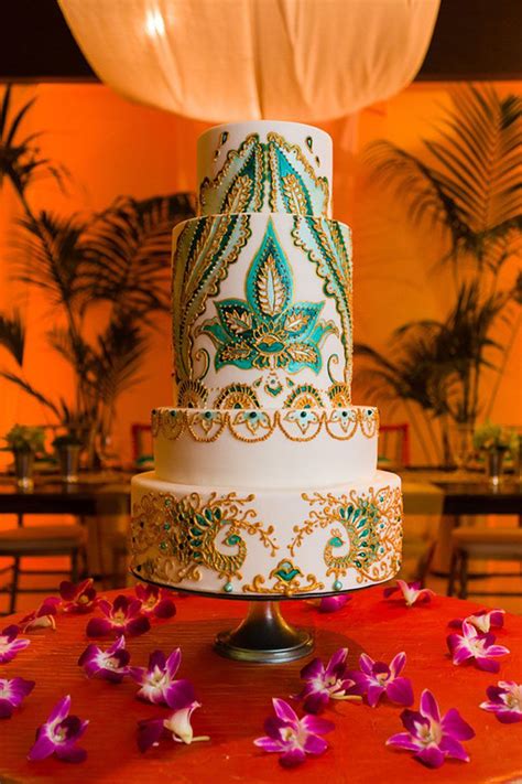 Lovelessjefferis Wedding 2013 4 Tiered Wedding Cake Featuring Mendhi