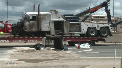 Tow Truck Hauling Garbage Truck Crashes On I 35 In Georgetown Youtube