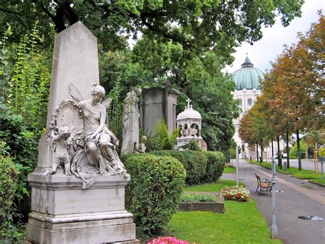 Zentralfriedhof In Wien Austria The Zentralfriedhof Germ Flickr
