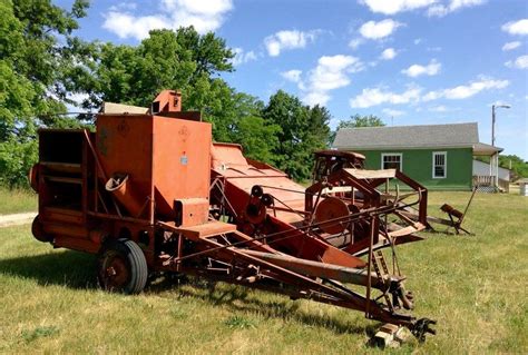 Allis Chalmers Pull Type Combine Farm Machinery Allis Chalmers