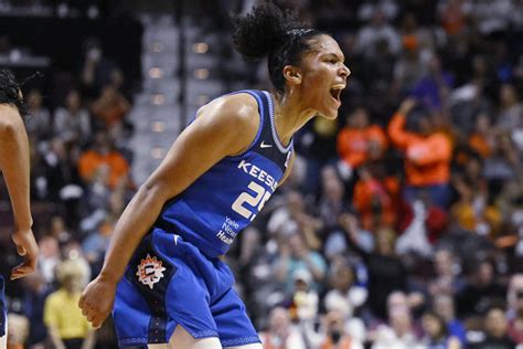 Wnba Finals Connecticut Sun Stave Off Elimination Force Game 4 With