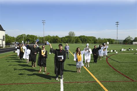 La 2020 Graduation A Story In Photos Lincoln Academy