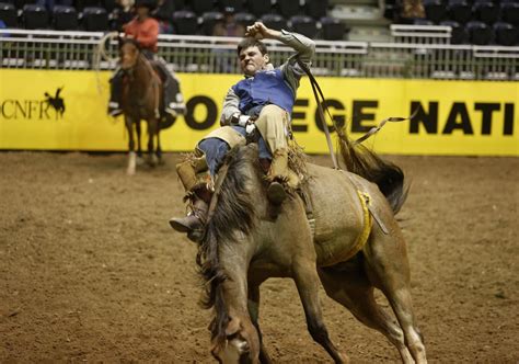 Gallery College National Finals Rodeo Monday Rodeo