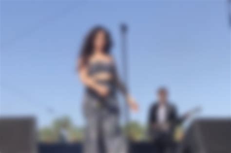 Watch Lauren Jauregui Perform Back To Me Live At Coachella With