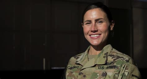 Conn Guard S 1st Female Infantry Officer Strives To Lead Article The United States Army