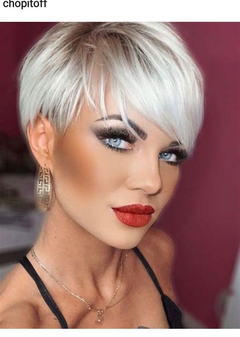 Pin By Ann Bellamy On Hairstyles In 2021 Short Platinum Blonde Hair Short Hair Trends Edgy