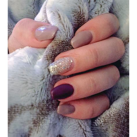 Nude Sparkle And Plum Nails For Fall 2016 Plum Nails Gold Glitter