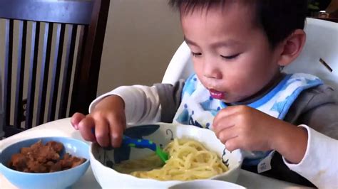 Baby Eating Noodles Youtube