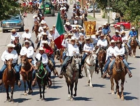 Lista La Cabalgata En Sabinas Columnas De México