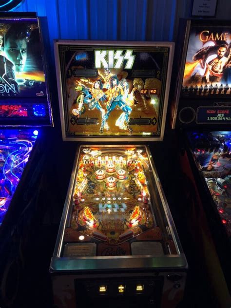 Kiss Pinball Machine Bally 1979 Green Bay Wi District 82